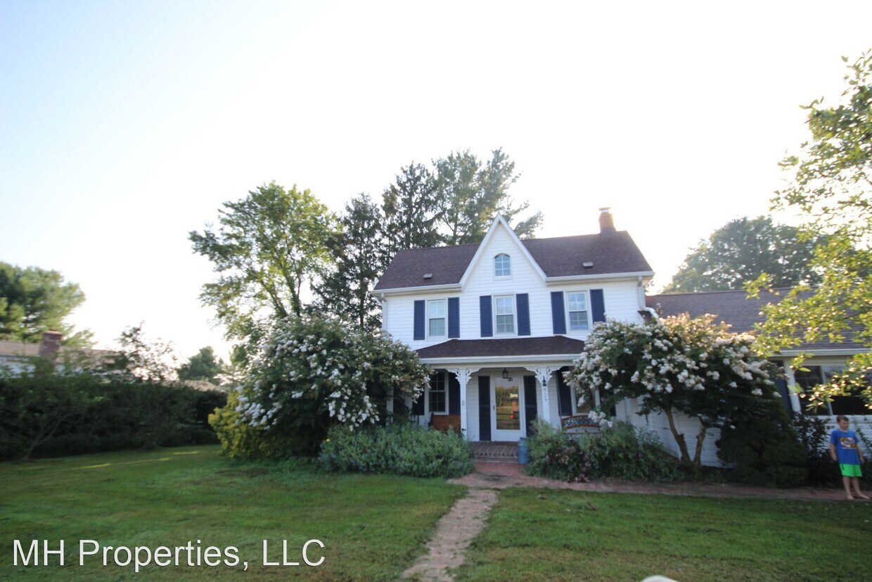 Primary Photo - 3 br, 3.5 bath House - 829 Wesley Road