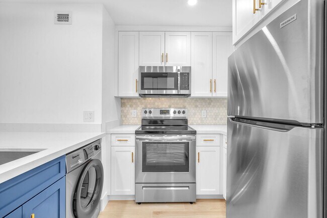 Building Photo - 7915 SW 86th St