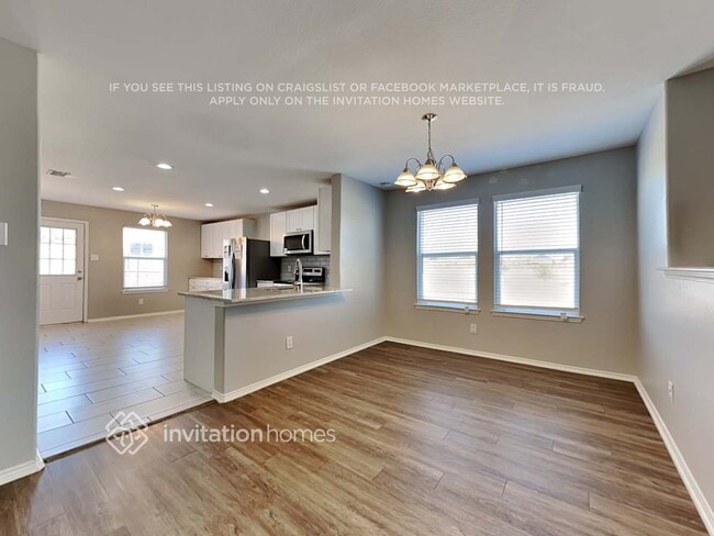 Building Photo - 45 Larkspur Dr