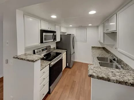 Building Photo - 12059 Alta Carmel Ct