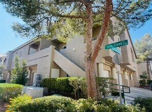 Building Photo - 2053 Jade Creek St