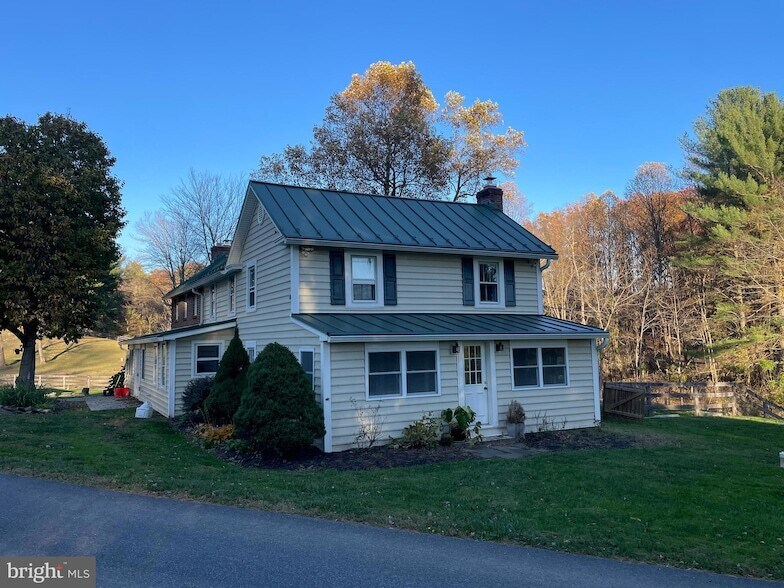 Foto principal - 6270 Davis Rd