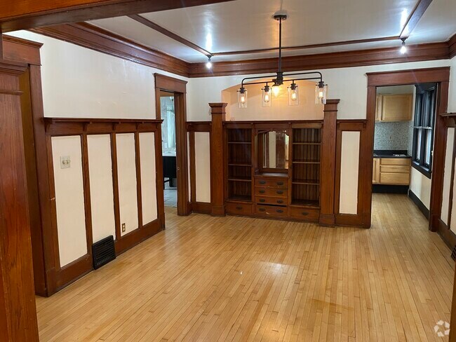 Building Photo - 2444 N Booth St