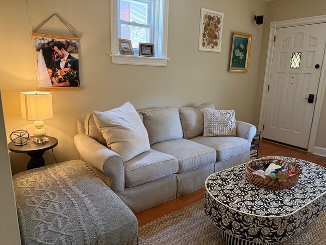 Front of house sitting/entertainment area- plenty of room for entertainment and sitting areas! - 130 Simpson Rd