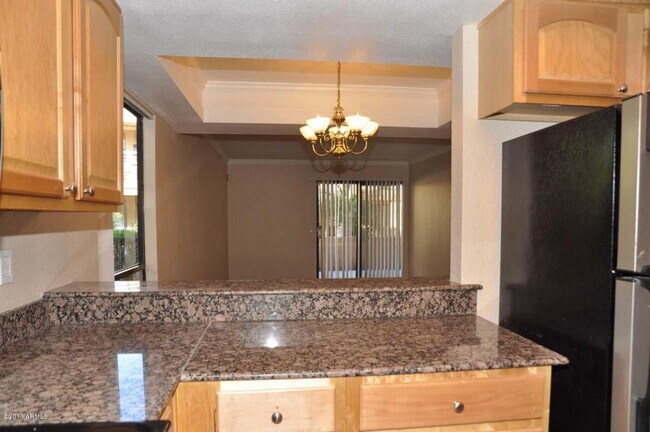 Foto del edificio - Charming 2 bed 2 bath gated Condo near Bell Road and 35th Ave++Pool++Fitness