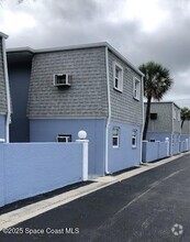 Building Photo - 390 W Cocoa Beach Causeway