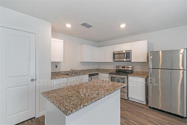 Foto del edificio - 1844 Sheila Dr