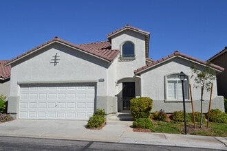 Building Photo - 5560 Nimes Ave