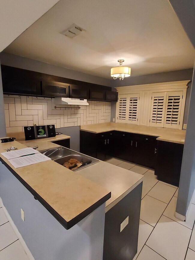 Foto del edificio - 1309 W Villa St