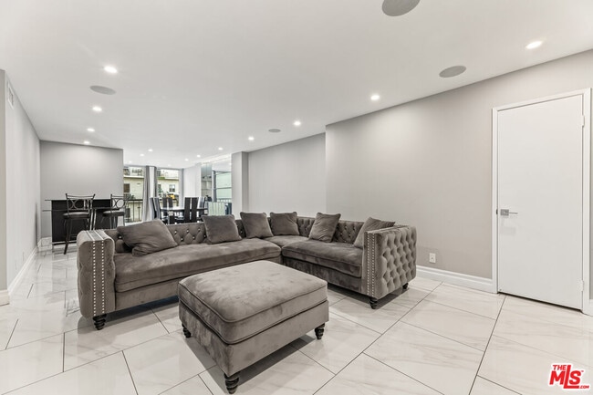 Foto del edificio - 10747 Wilshire Blvd