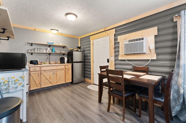 Foto del edificio - 81 Lee's Ford Dock Rd