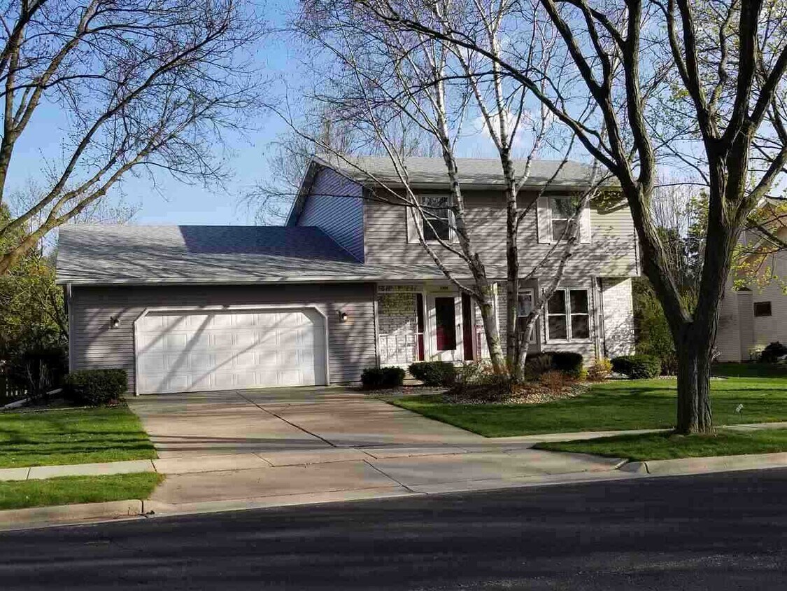 Foto principal - 7409 Sawmill Rd
