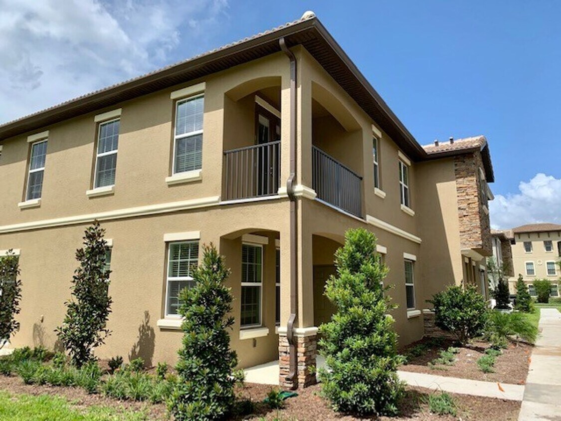 Primary Photo - 5 Bedroom / 3 Bath Town home with 2 car ga...