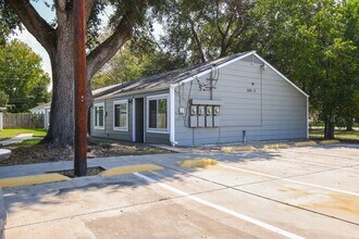 Building Photo - 506 N 3rd St