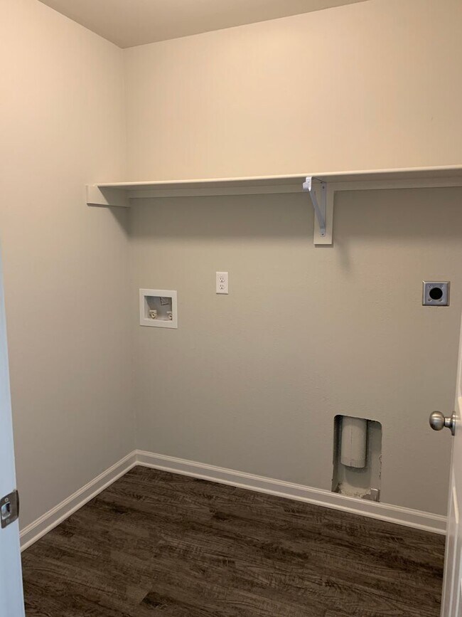 Foto del edificio - New 3bed/2bath Home in Brody Reed Subdivision
