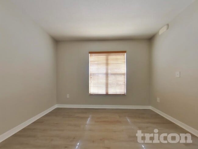 Photo - 321 Black Springs Ln House