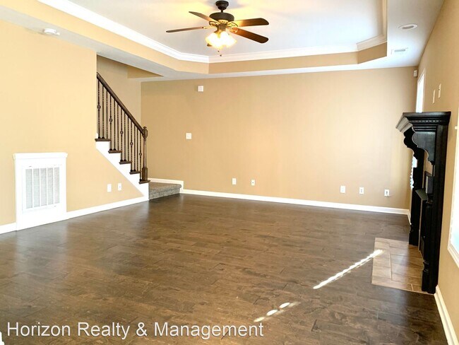 Foto del edificio - 4 br, 2.5 bath House - 932 Tanager Ct, Cla...