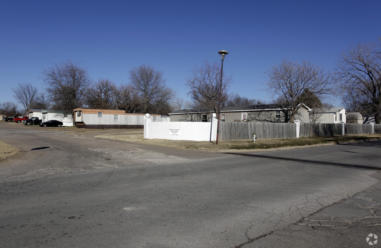 Highland Mobile Home Park Apartments in Bartlesville, OK