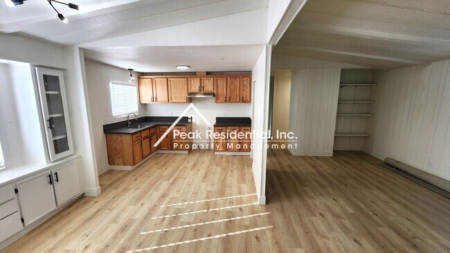 Foto del edificio - Wonderful Dunnigan 3bd/2ba Manufactured Home