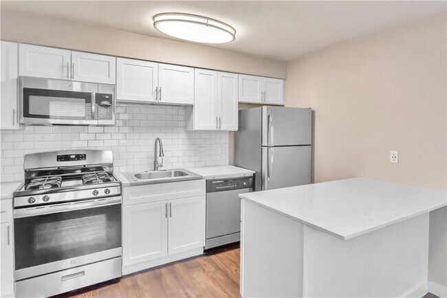 Foto del edificio - 3503 Harmon Ave