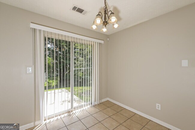 Building Photo - 8756 Ansley Way