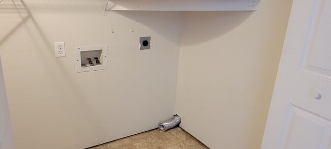 Foto del edificio - 2409-2413 Allison Ave