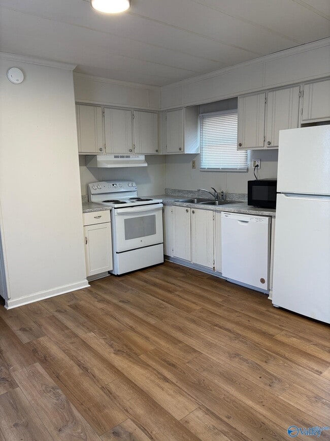 Building Photo - 24722 Chapman Hollow Rd