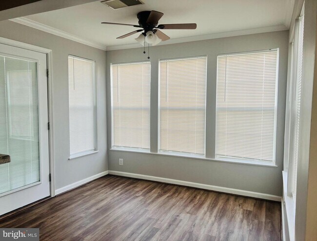 Foto del edificio - 7525 Snowpea Ct