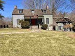 Foto principal - 213 Crispell Rd
