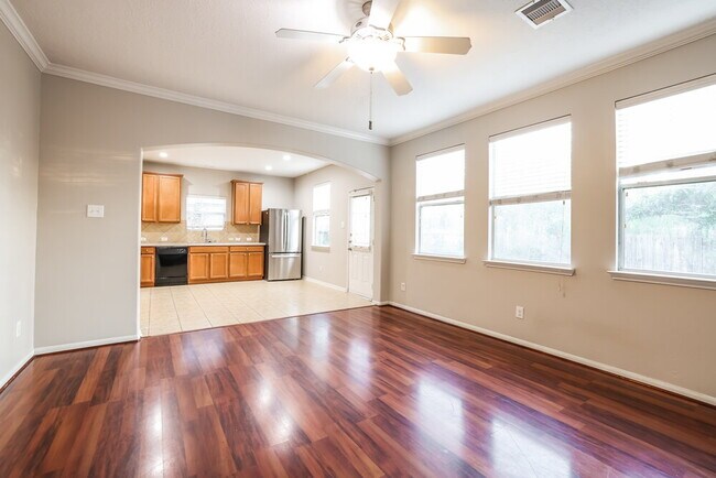 Foto del edificio - 15523 Hinsdale Springs Ln
