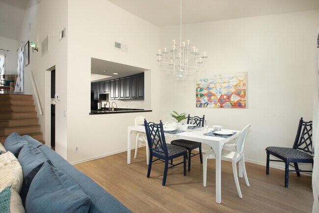 Foto del edificio - 1222 N Kings Rd