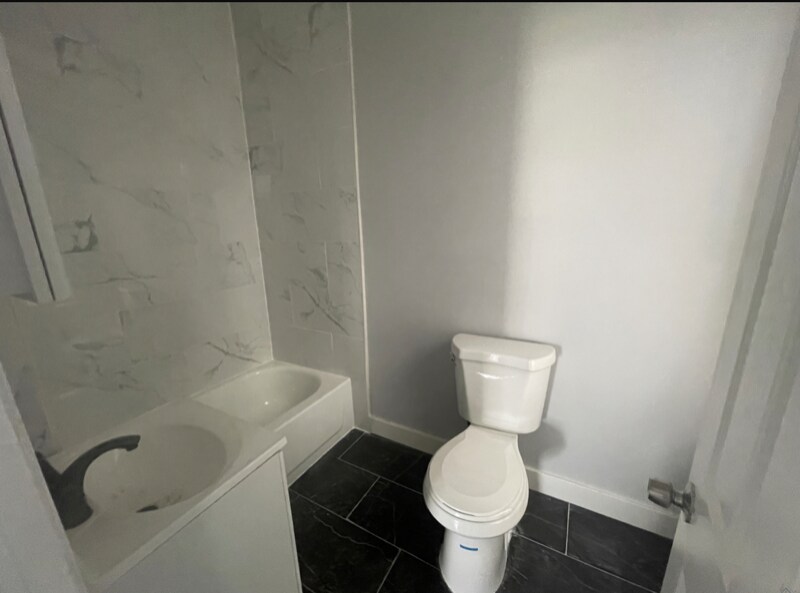 Foto del edificio - 1071 Grove St