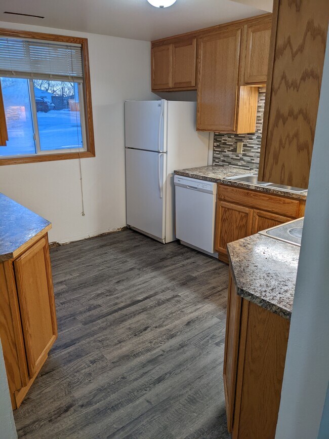 423 S 18th St, Bismarck, ND 58504 Townhome Rentals in Bismarck ND