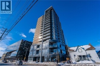 Building Photo - 100 Garment St