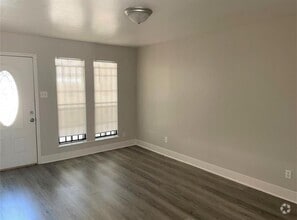 Building Photo - 9834 Denning Dr