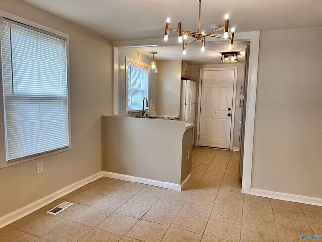 Foto del edificio - 1508 Mckinley Ave NE