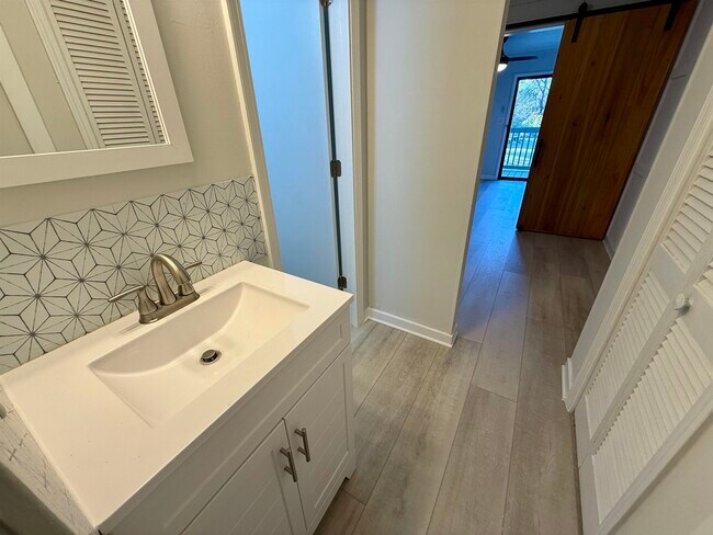 Foto del edificio - 610 Putters Ln