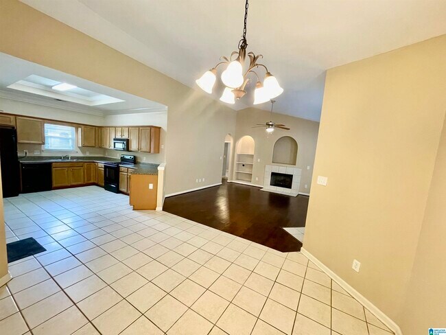 Foto del edificio - 5389 Cottage Cir