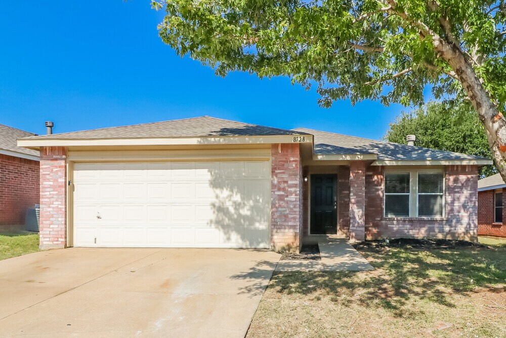 Primary Photo - 8728 Stonebriar Ln