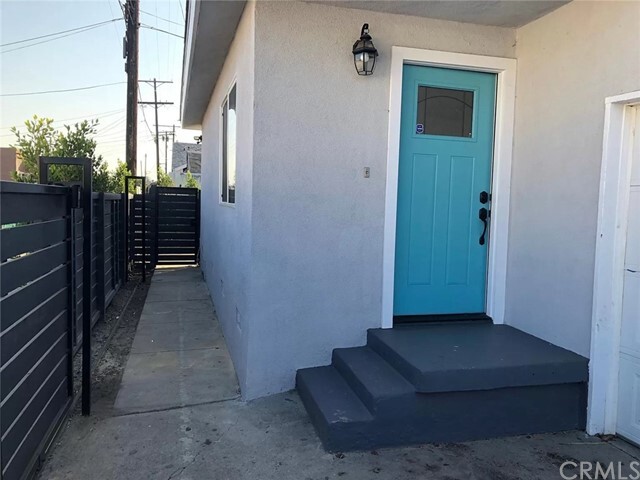Building Photo - 1416 W 51st Pl