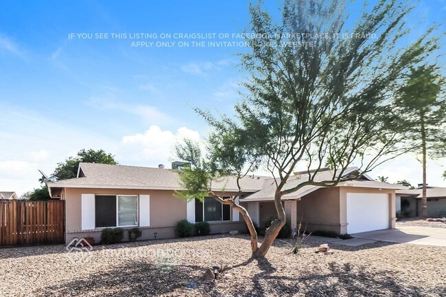 Foto del edificio - 10623 N 49th Ave