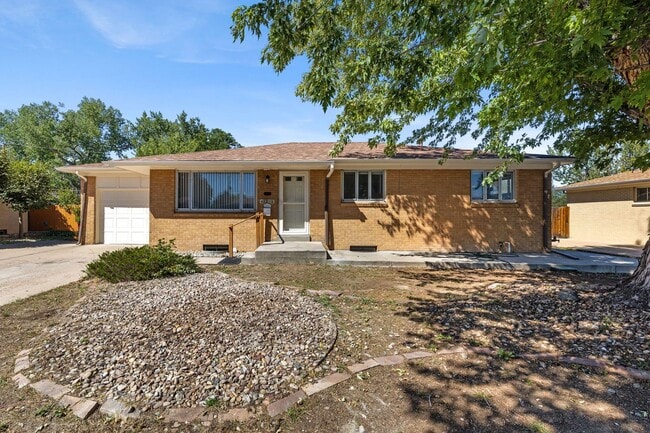 Photo - 3025 W Saratoga Avenue House