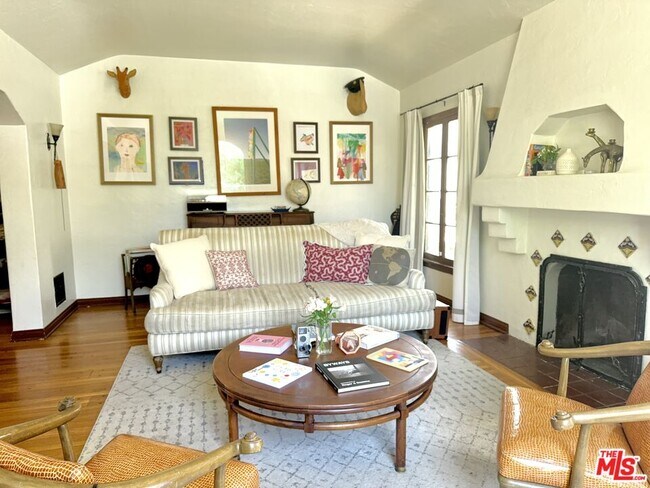Foto del edificio - 1405 Hillcrest Ave