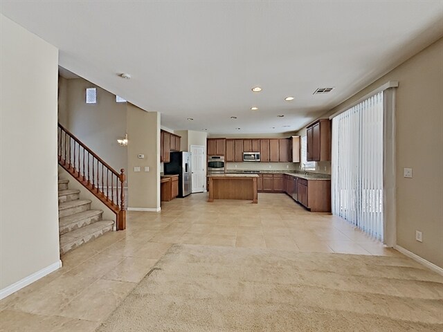 Foto del edificio - 627 Blue Snow River Ct