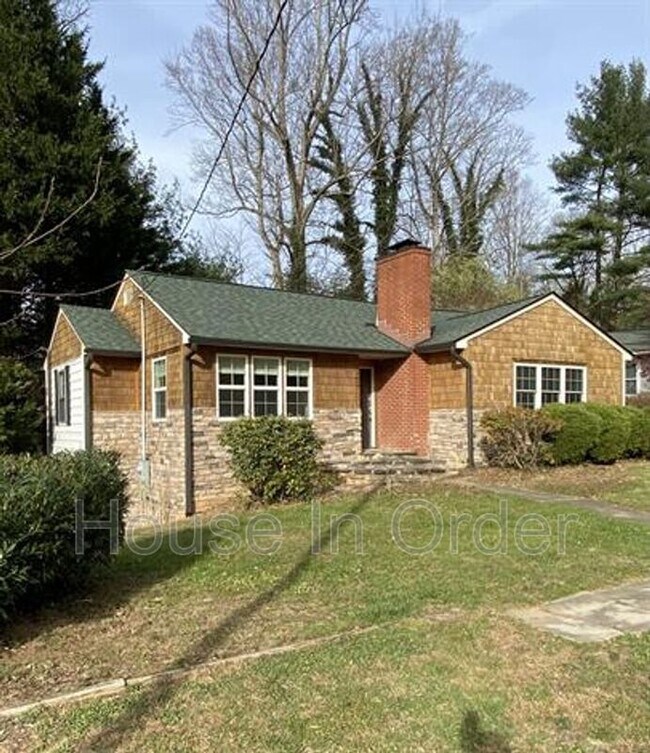 Foto del edificio - 103 Cedar Ln
