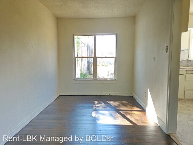 Building Photo - 3 br, 1 bath House - 1505 32nd Street