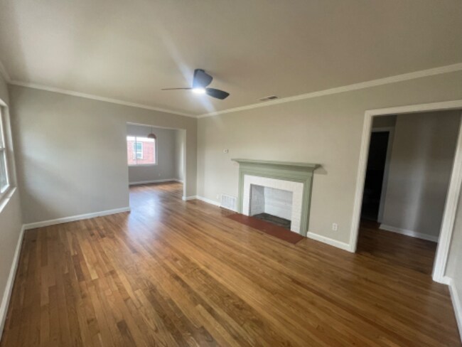 Foto del edificio - 111 Linden Dr