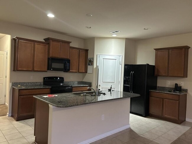 Building Photo - 846 Hayes Point Cir