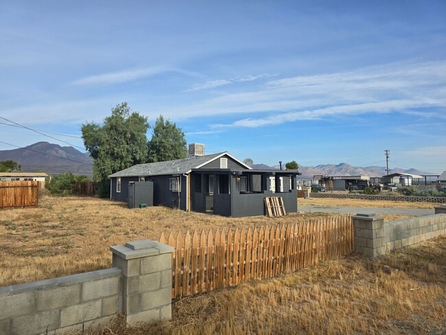 Foto del edificio - 6701 Mountain View Ave