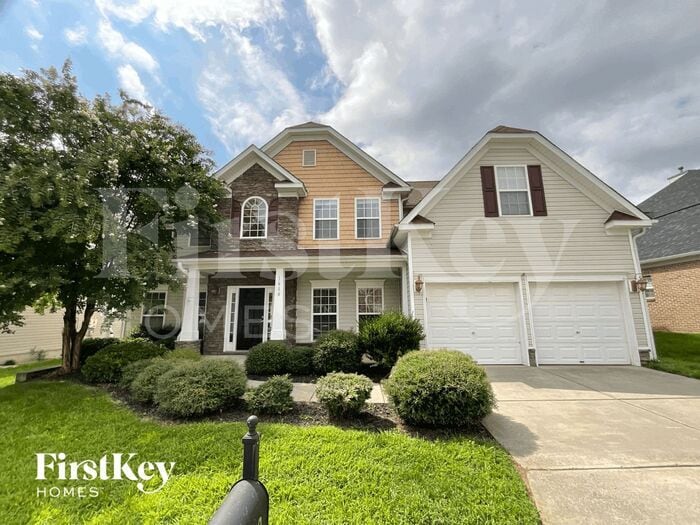Primary Photo - 1610 Lakefield Dr